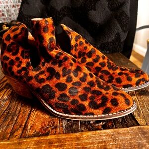 BEAST FASHION Leopard Print Ankle Booties